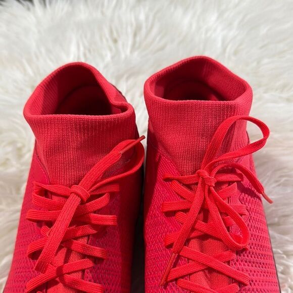 Nike Red Soccer Cleats - Picture 5 of 9